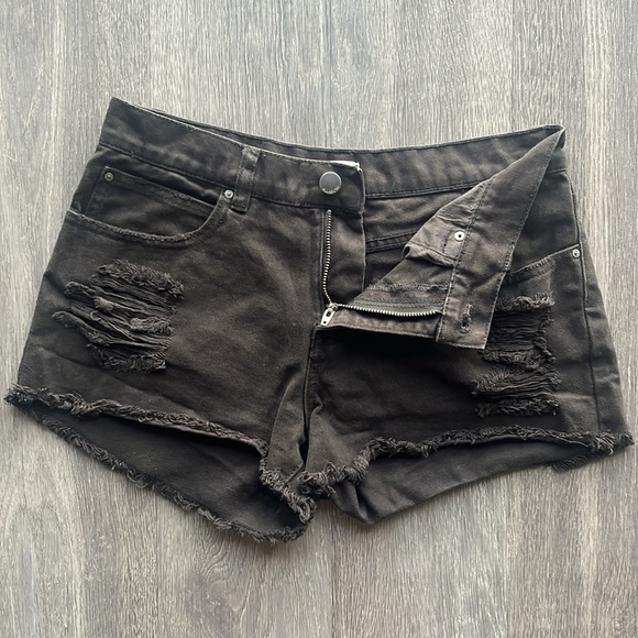 Billabong Cut-Off Distressed Denim Shorts | Black | Size 27 - Picture 1 of 5